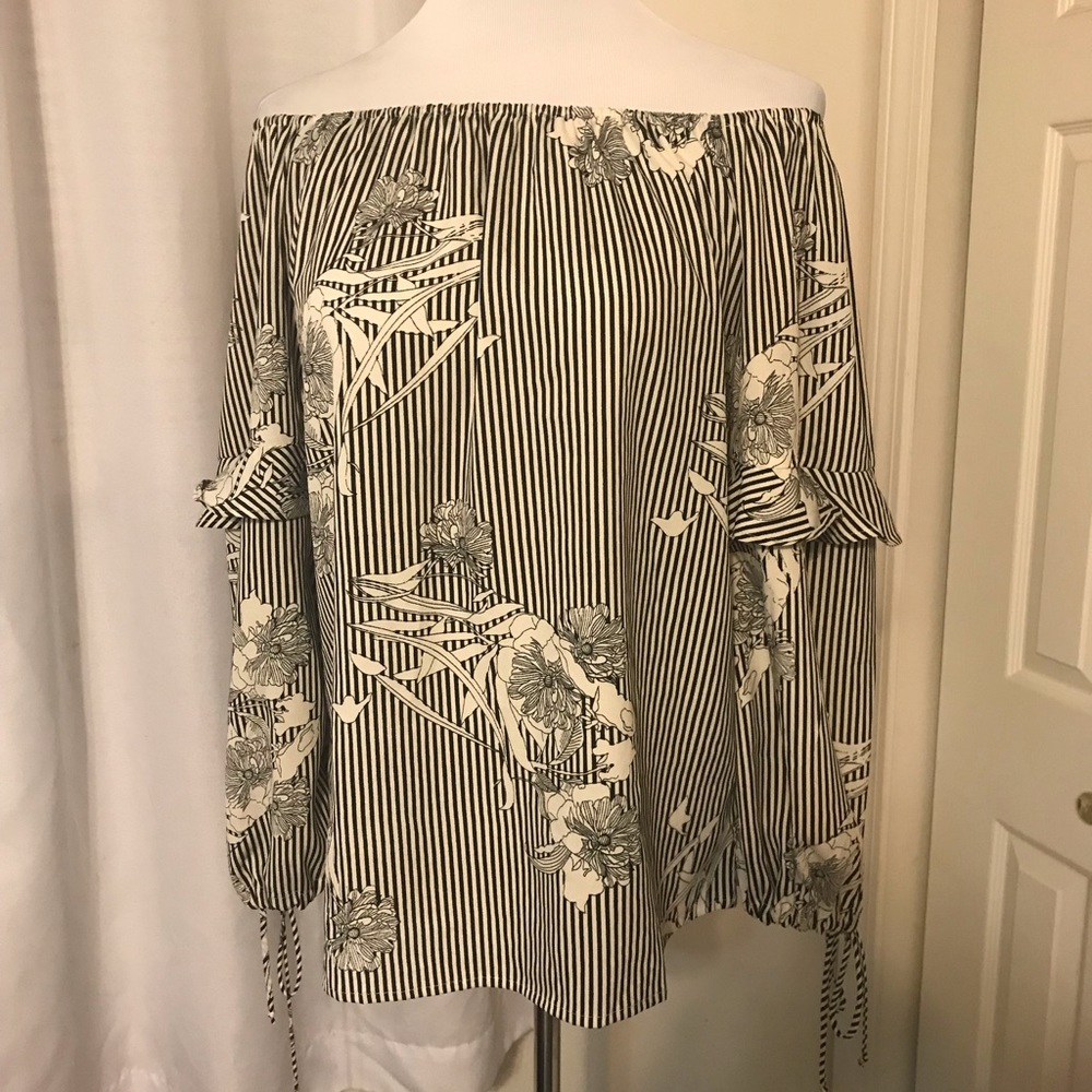 Black & White Stripe off shoulder top